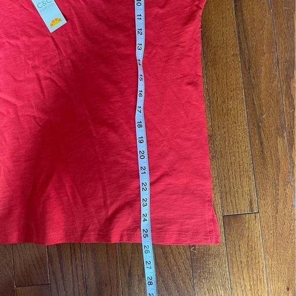 NWT C&C California | Cherry Red Tee V-neck w. Lace Medium Cotton Modal - Picture 3 of 8